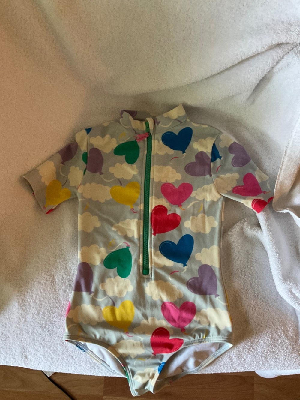 EUC Mini Boden Hearts & Balloons Swimsuit Size 6-7 Years